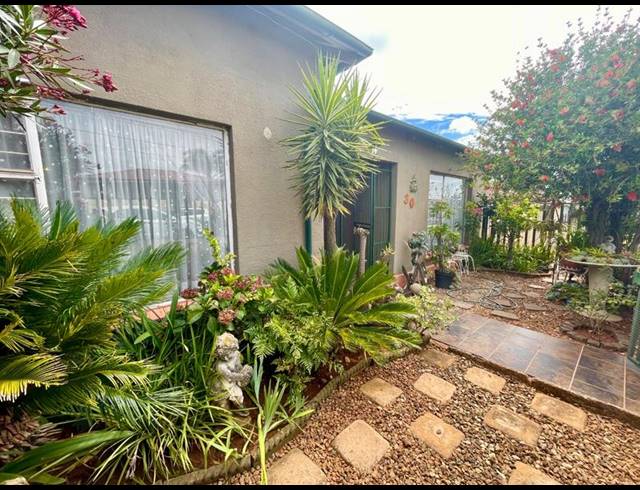 3 BEDROOM HOUSE FOR SALE IN KRUGERSDORP WEST